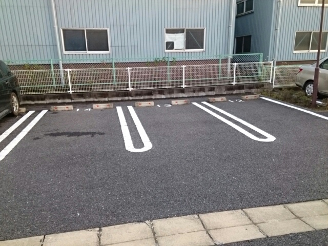 14/20 駐車場