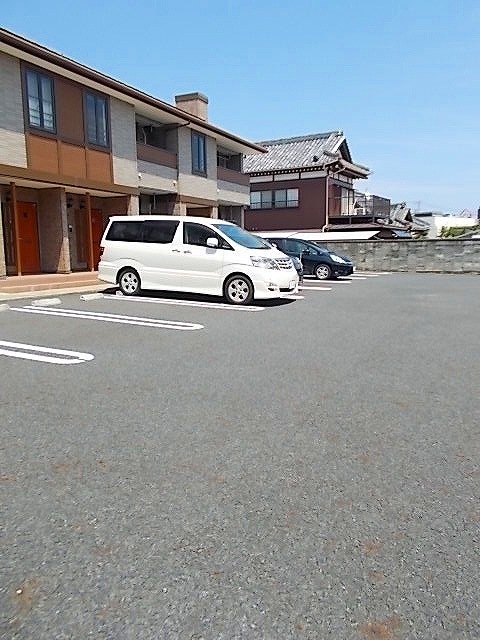 15/21 駐車場