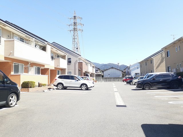 14/20 駐車場