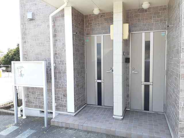 14/20 エントランス