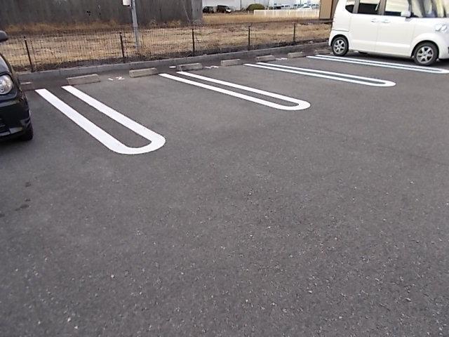 14/20 駐車場