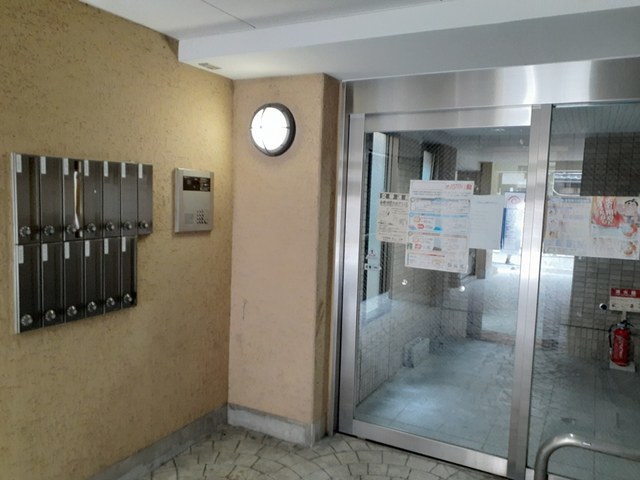 13/20 エントランス