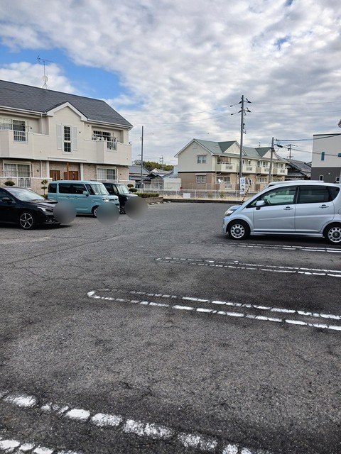 14/20 駐車場