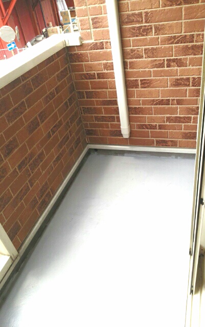 13/20 バルコニー