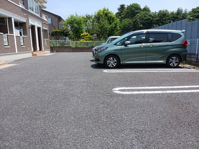 28/30 駐車場