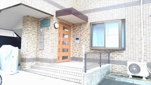 13/20 エントランス