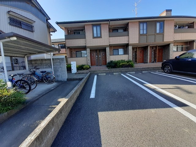 14/20 駐車場