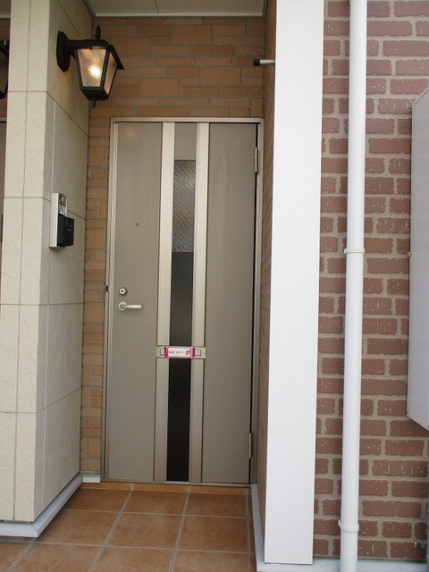 13/20 エントランス