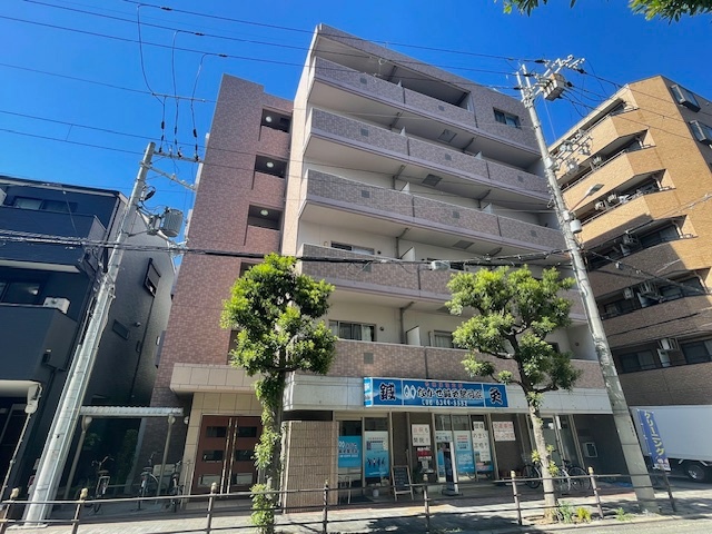 1/8 外観