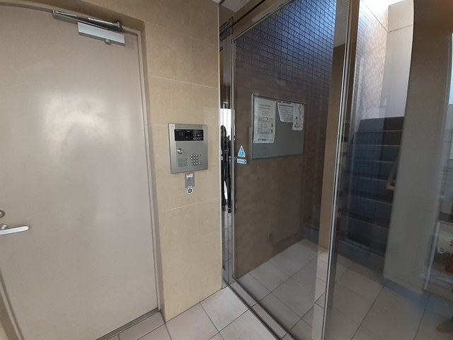 2/8 エントランス