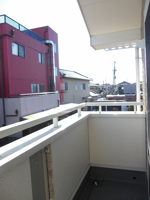 13/19 バルコニー