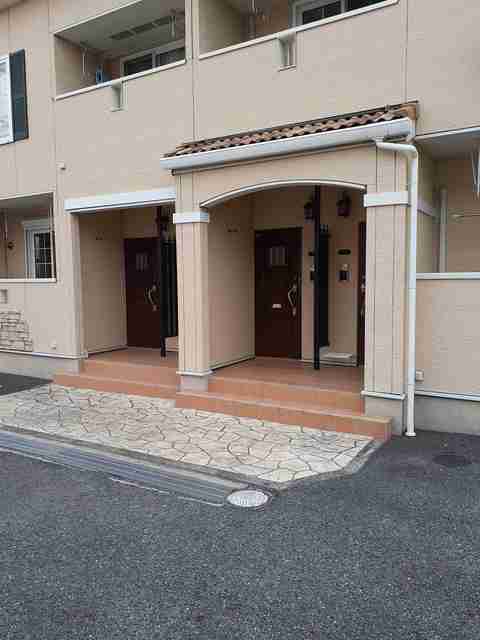 13/20 エントランス