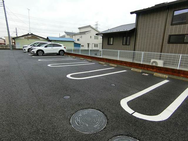 14/20 駐車場