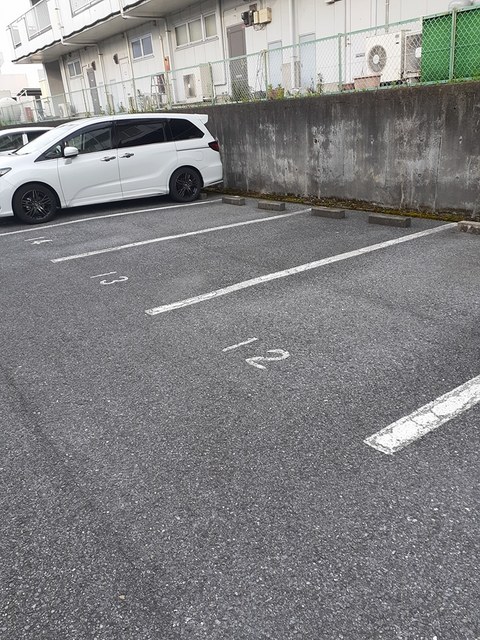 14/20 駐車場
