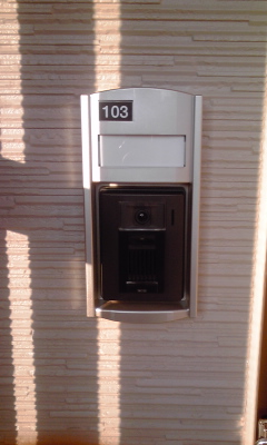 15/22 エントランス