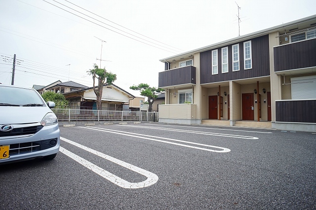 14/20 駐車場