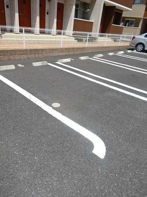 14/20 駐車場