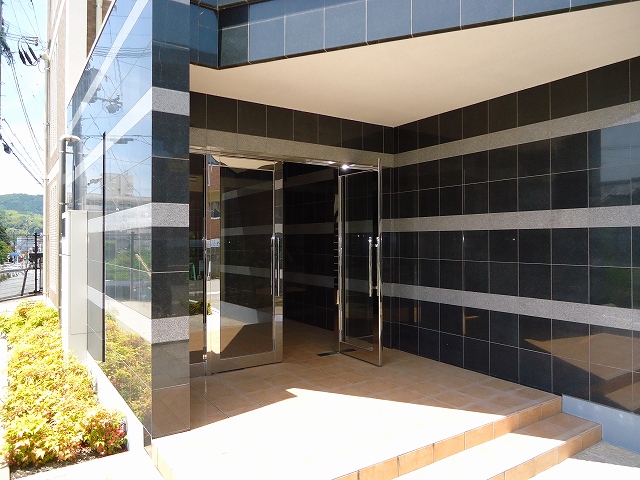 14/20 エントランス