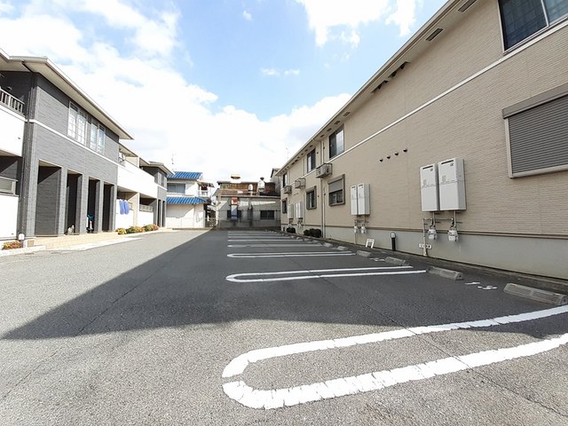14/20 駐車場