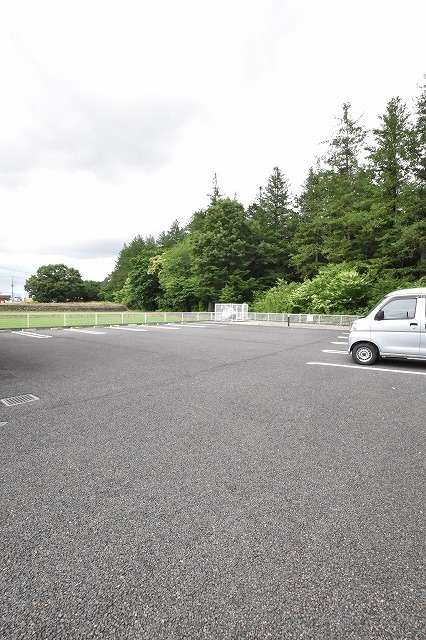14/20 駐車場