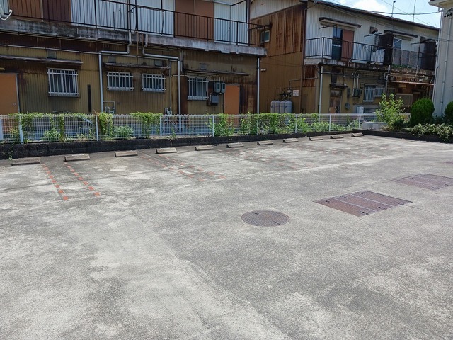 2/8 駐車場
