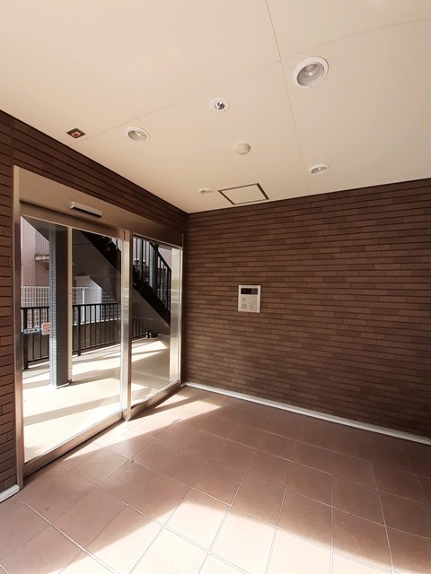 14/22 エントランス