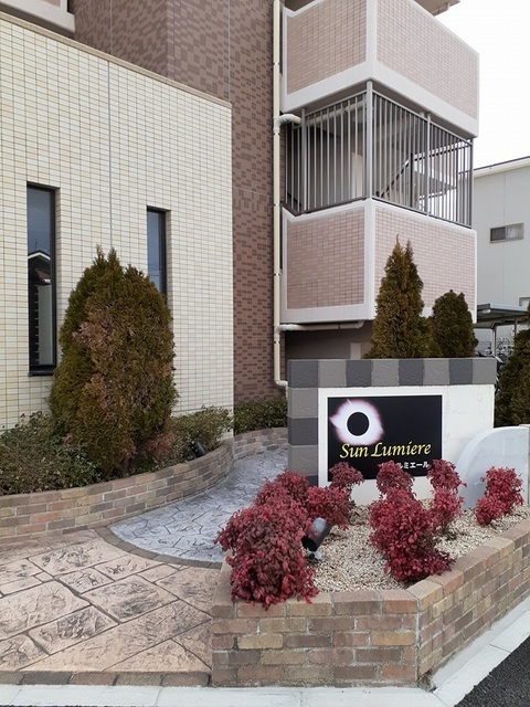 13/21 エントランス