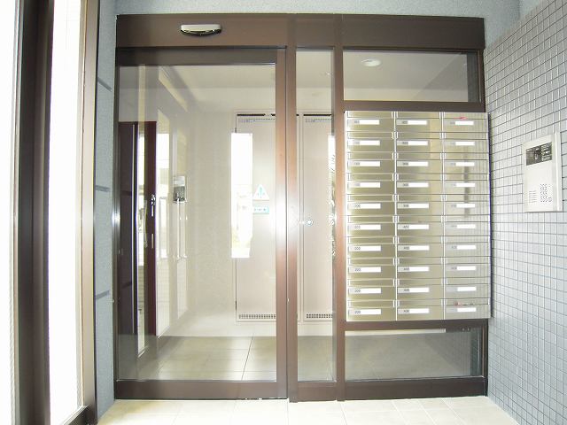 13/21 エントランス