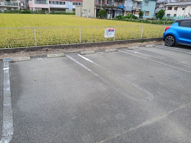 14/20 駐車場