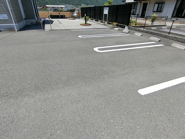 14/20 駐車場