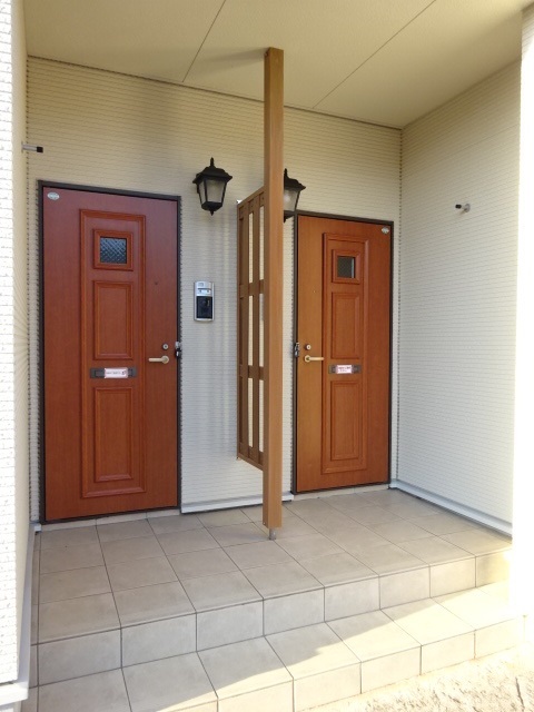 13/20 エントランス