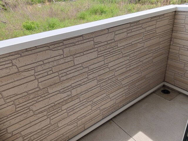 13/20 バルコニー