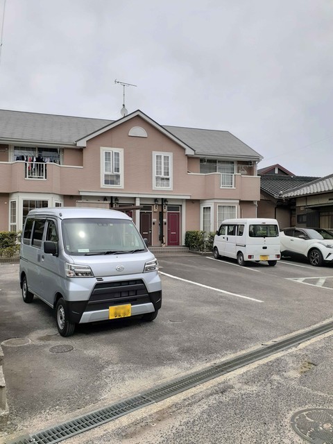 14/23 駐車場