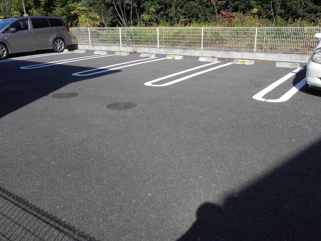 14/21 駐車場