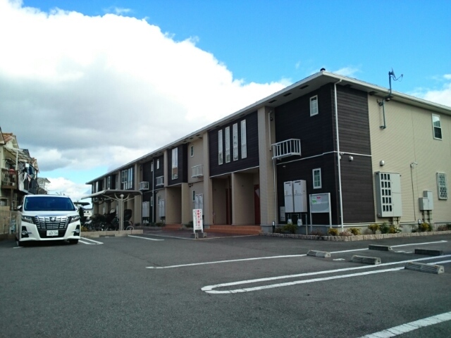 14/17 駐車場