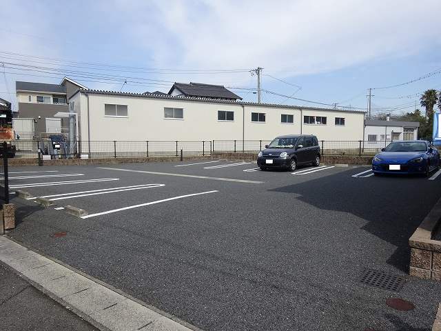 14/16 駐車場