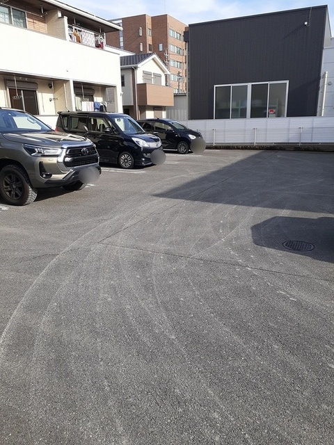 14/20 駐車場