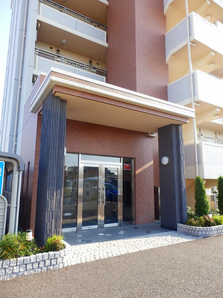 14/22 エントランス