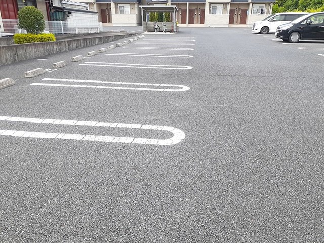14/20 駐車場