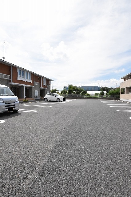 14/20 駐車場