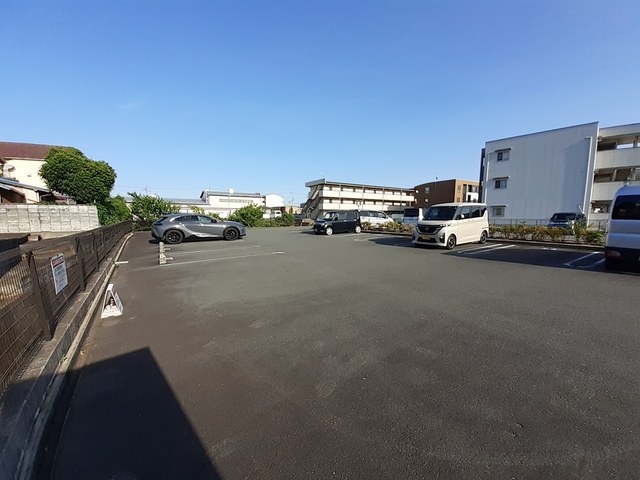 2/8 駐車場