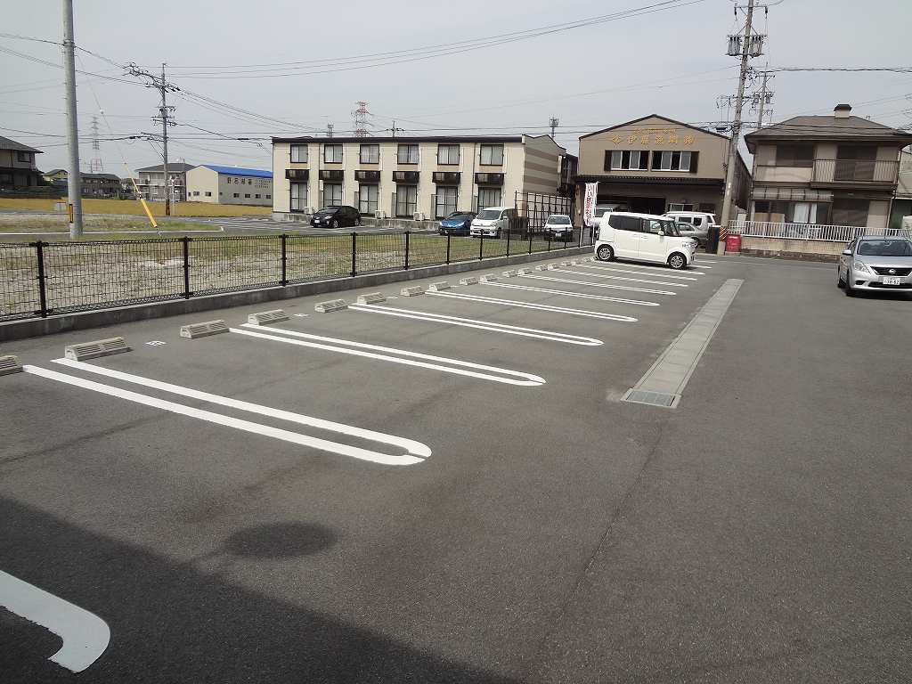 14/20 駐車場