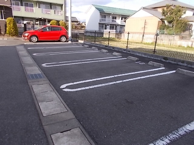 14/20 駐車場