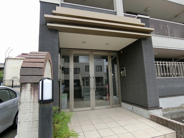 13/20 エントランス
