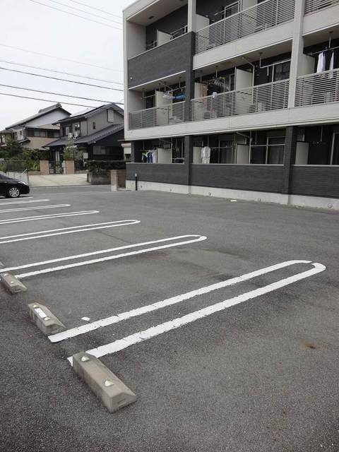 14/20 駐車場