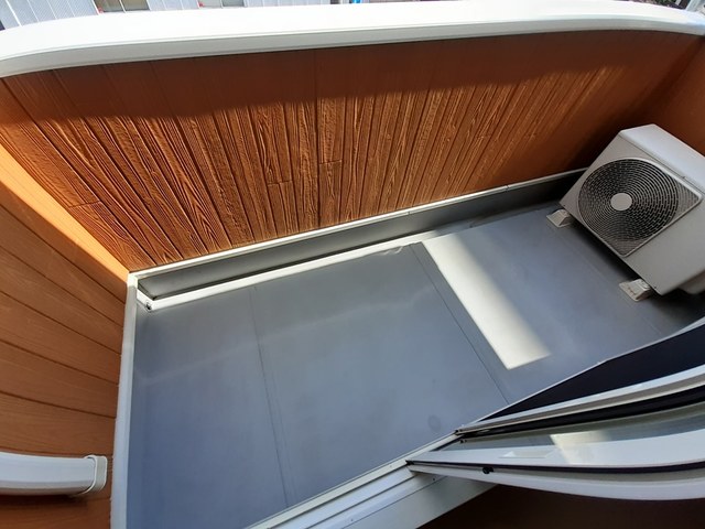 13/21 バルコニー