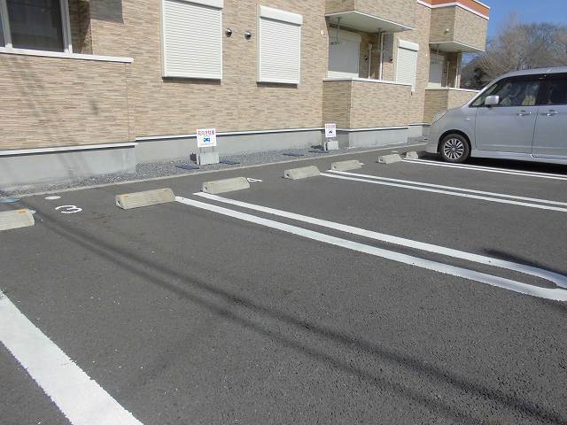 14/20 駐車場