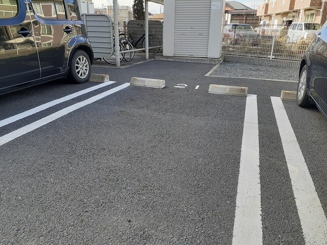 2/13 駐車場