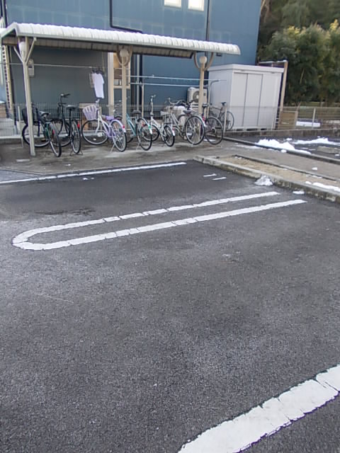 13/19 駐車場