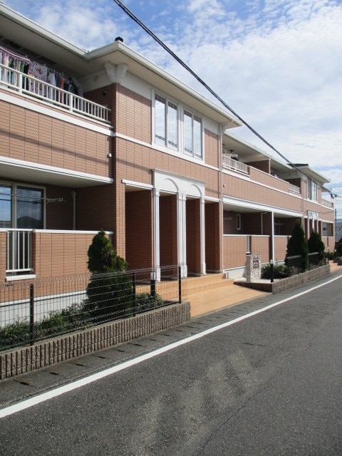 14/20 エントランス